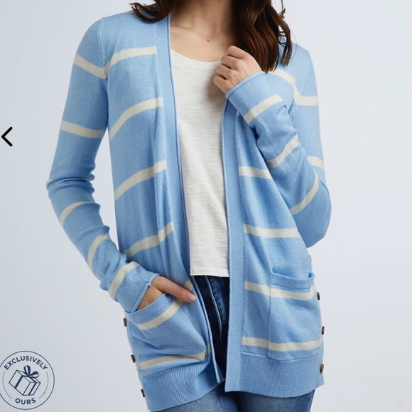 Mia&Tess Blue & White Striped Side Button Long Sleeved Cardigan Size XL NWT - Picture 2 of 5